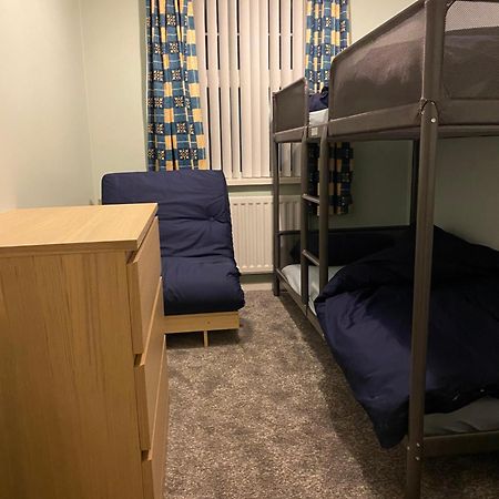 Walnut Apartment Larne Kültér fotó